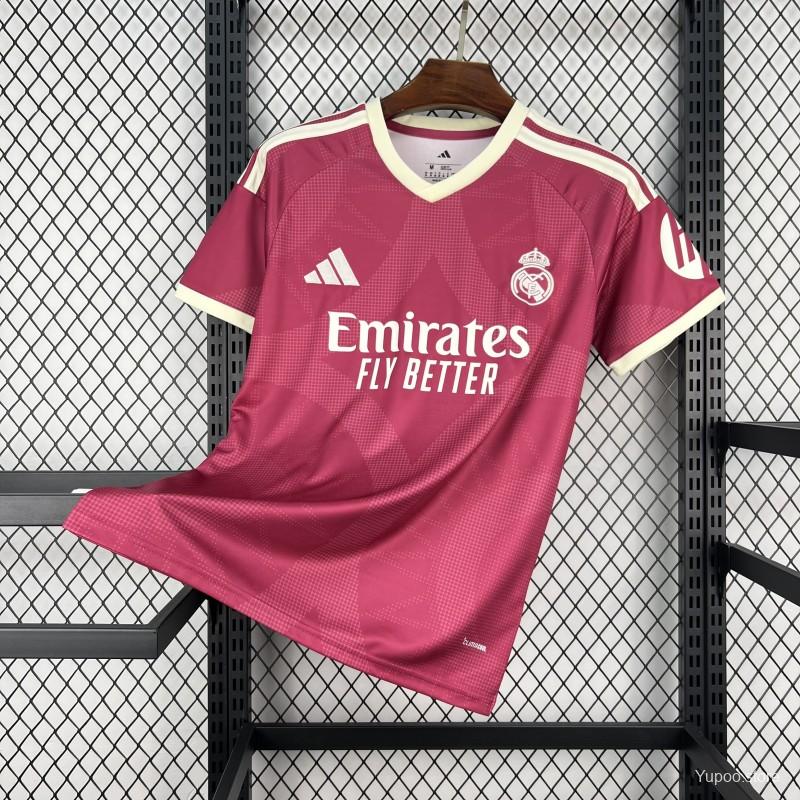 Real Madrid 2026/27 TERCERA MANGA CORTA VERSION FAN